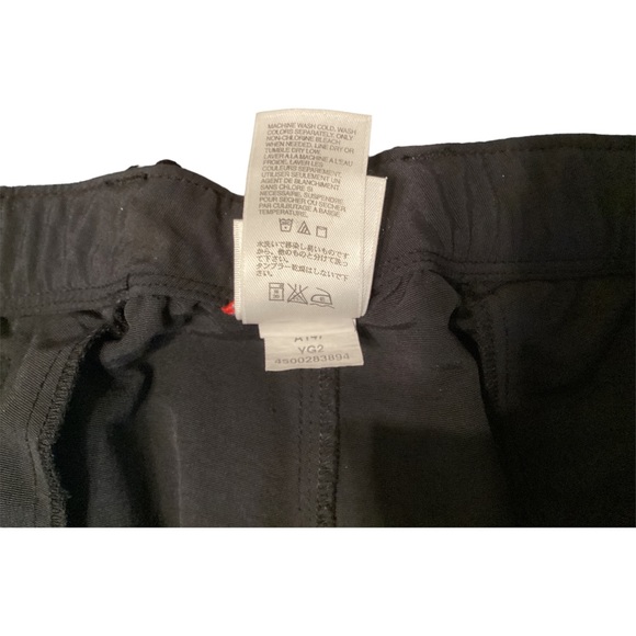 The North Face Women’s Zip Off Convertible Hiking Pockets Black Pants Size Large - Picture 12 of 16
